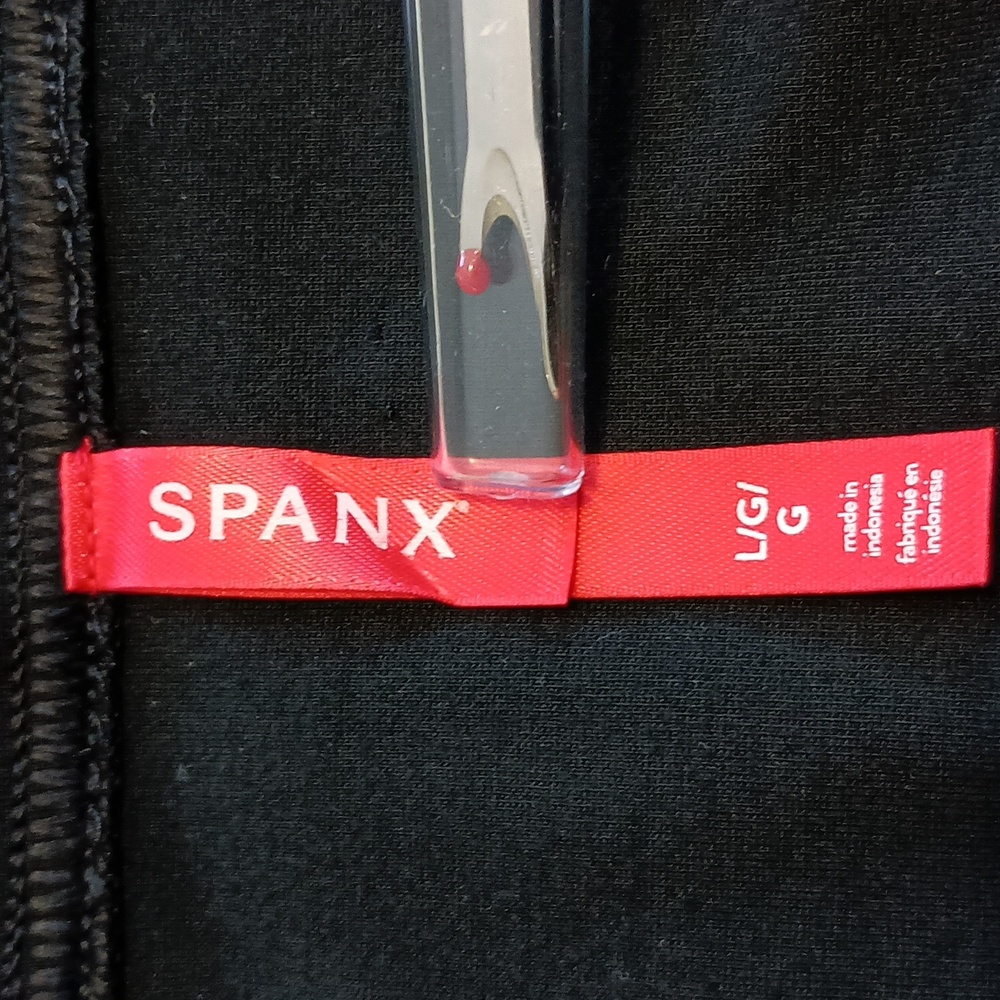NWOT SPANX The Black Pencil Skirt 20269R Sz L - Picture 3 of 13